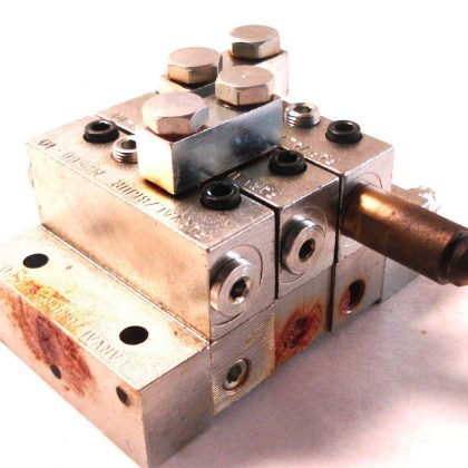 NEW BIJUR FARVAL LUBRICATION MANIFOLD M2500