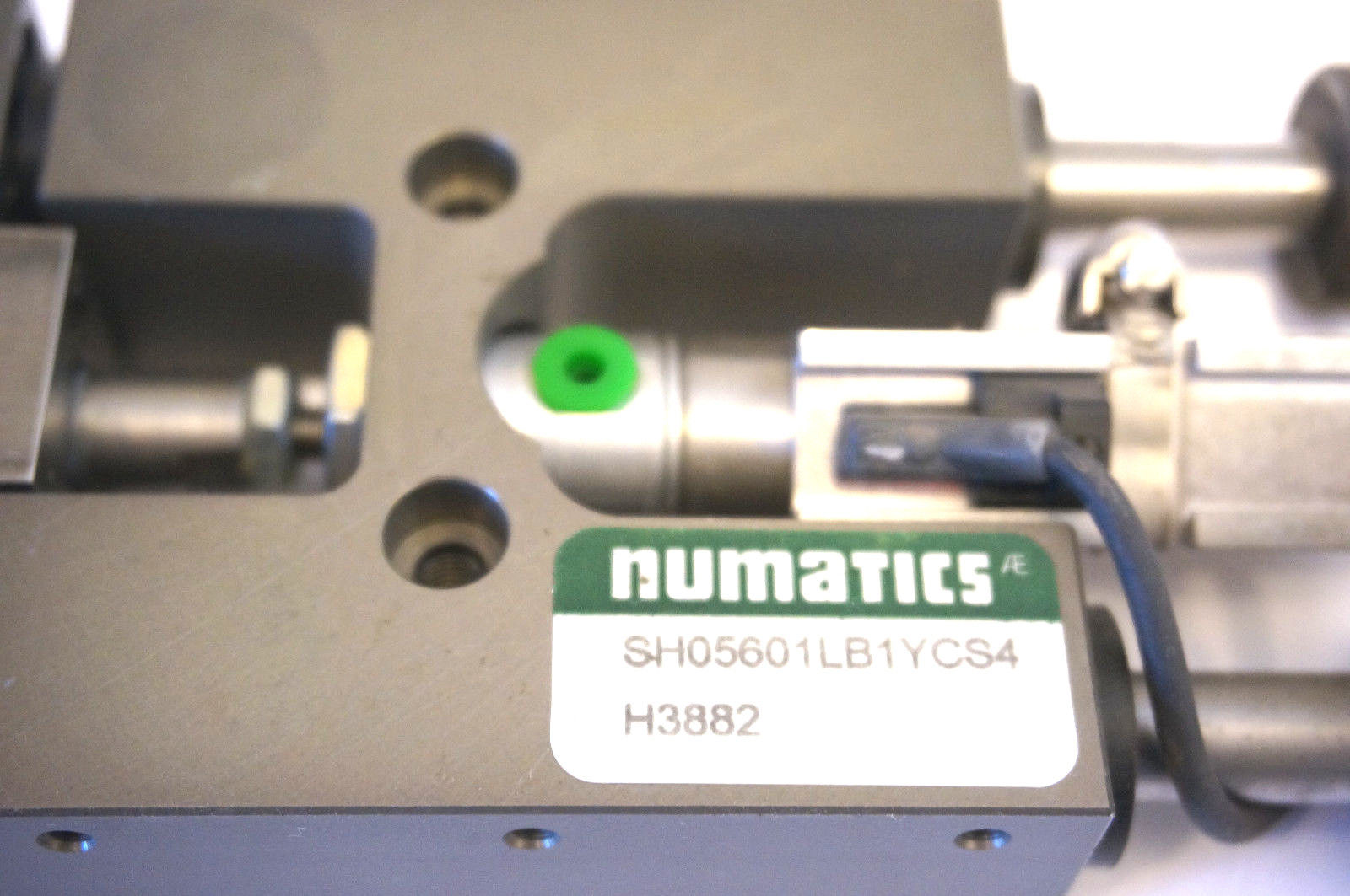 NEW NUMATICS SH05601LB1YCS4 LINEAR SLIDE - SB Industrial Supply, Inc.