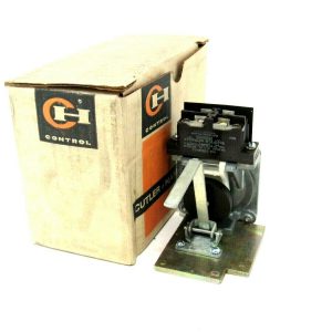 NEW CUTLER HAMMER 10923H26B ELECTRICAL INTERLOCK