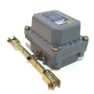 NEW SQUARE D 9035-DR-31 FLOAT SWITCH FORM GD SER.A 9035DR31