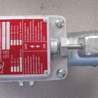 NEW VANTAGE TECHNOLOGY YXA-13032-G RECEPTACLE YXA13032G