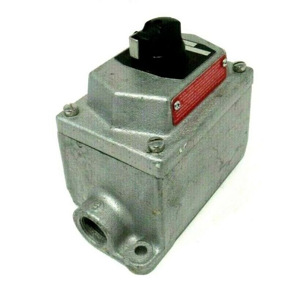 NEW COOPER CROUSE HINDS EDSC21274 SELECTOR SWITCH
