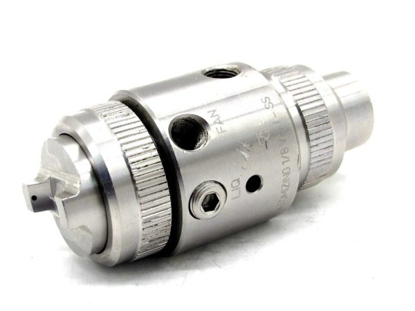 NEW SPRAYING SYSTEMS CO. 1/8 VAU SS AIR ATOMIZING SPRAY NOZZLE