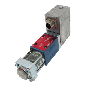 REFURBISHED MOOG D633Z371B SERVO VALVE R16KA1M0NSX2