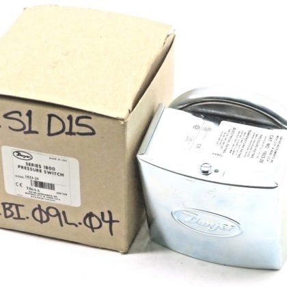 NEW DWYER 1823-20 PRESSURE SWITCH 182320 T06AA