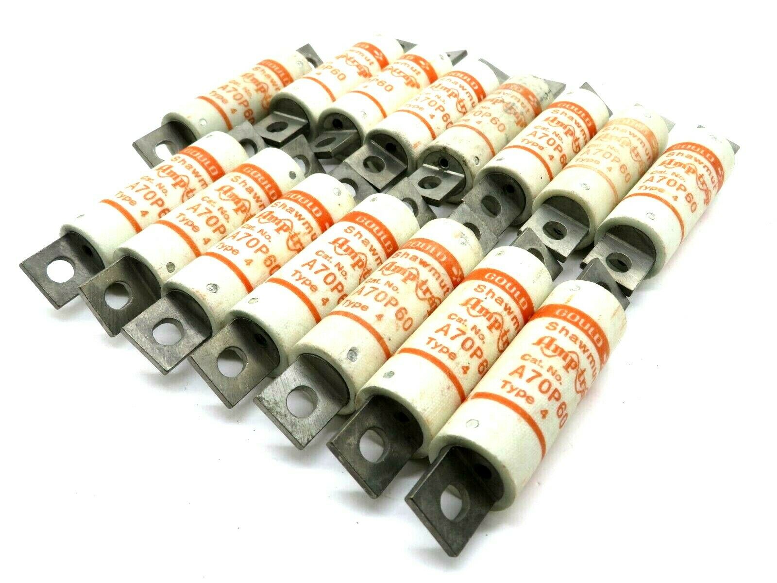 Ferraz Shawmut Amptrap A70P Form 101 Fuse 700VAC/650VDC 300A Semiconductor Fuse