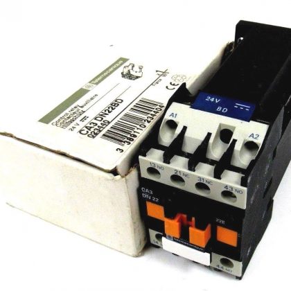 NEW TELEMECANIQUE CA3-DN22BD CONTROL RELAY CA3DN22BD
