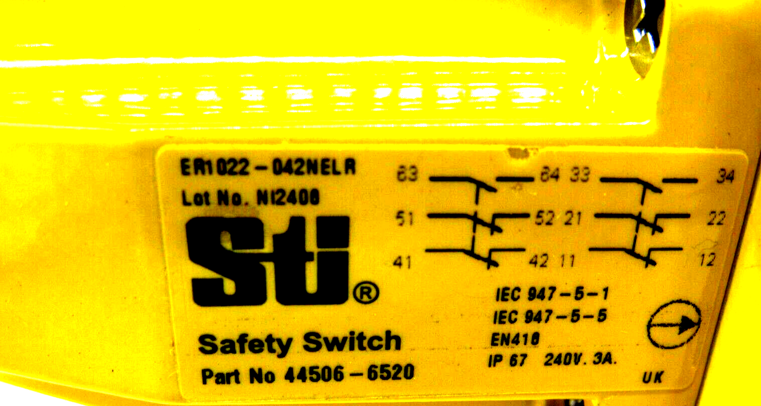 NEW STI ER1022-042NELR SAFETY SWITCH ER1022042NELR - Image 3