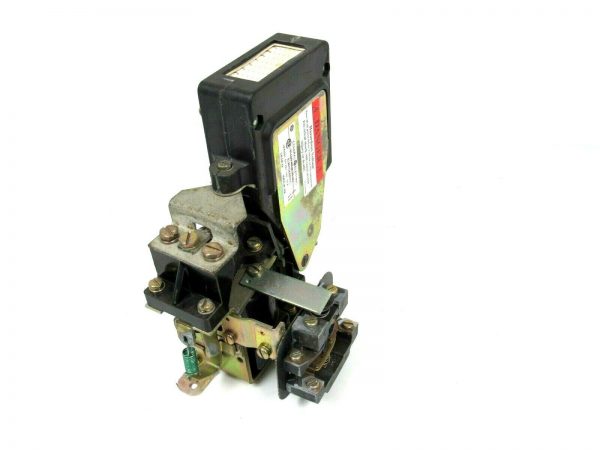 NEW GENERAL ELECTRIC A3A01GXA002XJ DC CONTACTOR 100A 600V DS303 LR42501