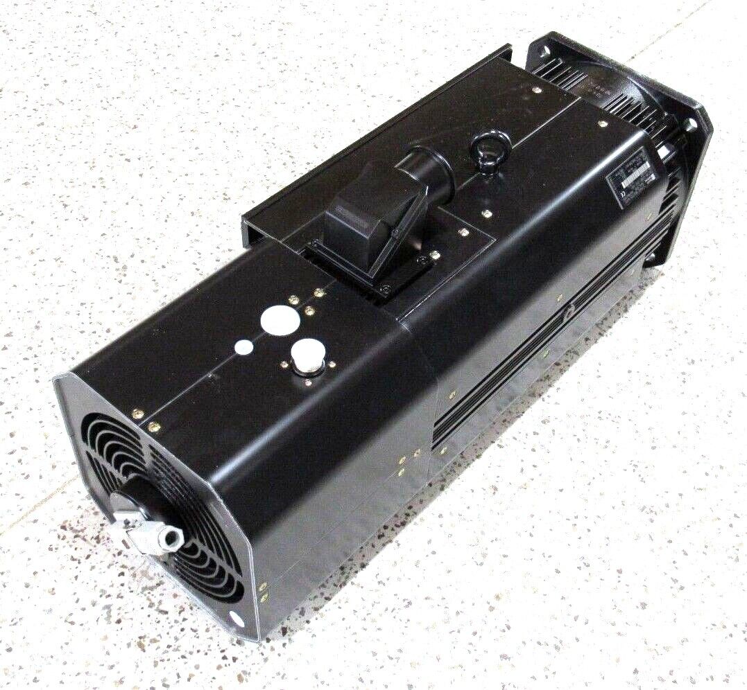 NEW INDRAMAT 2AD134D-B35RA1-DS07-H2N1 SERVO MOTOR 293706 - Image 4