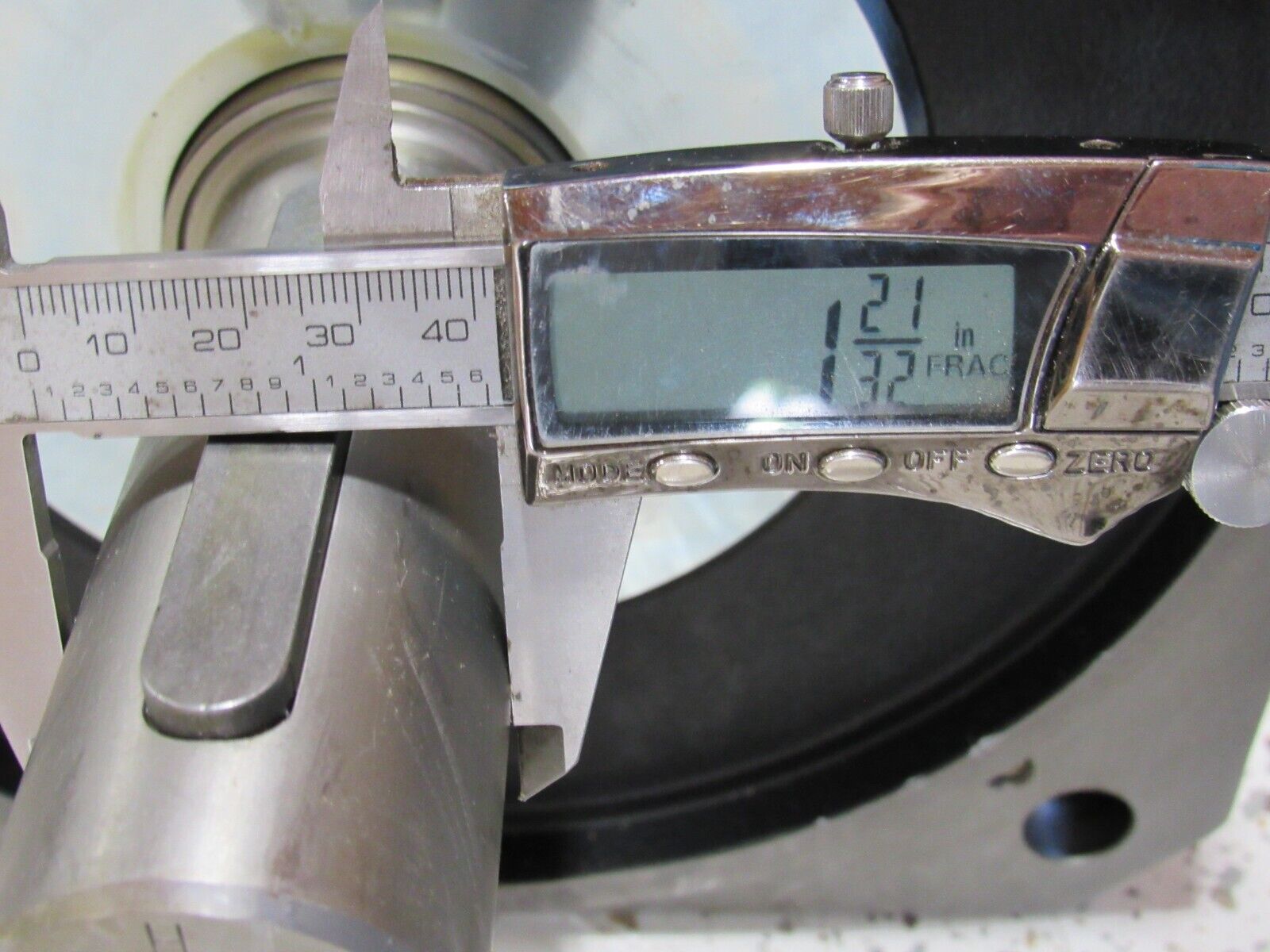 NEW INDRAMAT 2AD134D-B35RA1-DS07-H2N1 SERVO MOTOR 293706 - Image 5