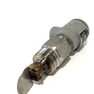USED FLOTECT V4SS2U FLOW SWITCH