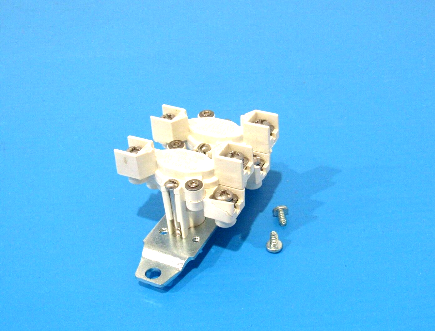 NEW CROUSE HINDS ESWP126 CONTACT BLOCK - SB Industrial Supply, Inc.