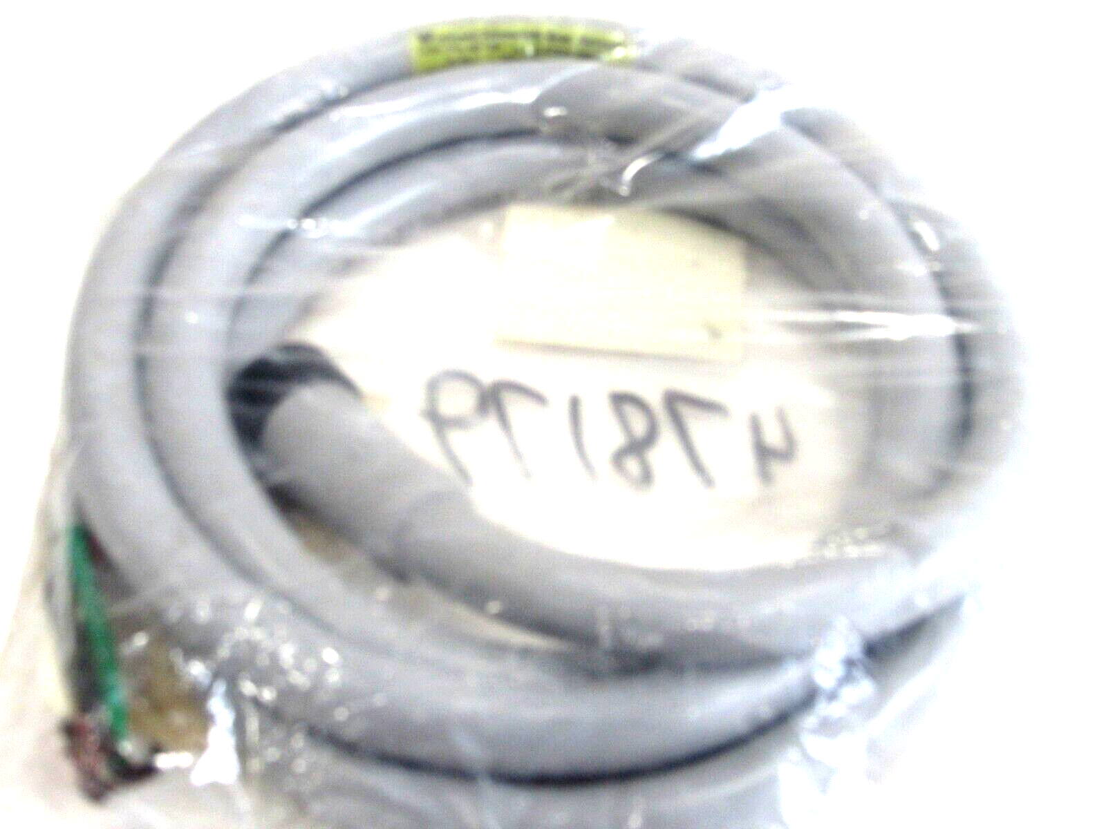 NEW MOLEX WOODHEAD 104000A46M020 GRAY PVC CABLE FEMALE - Image 4