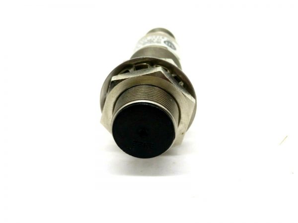 NEW ALLEN BRADLEY 872C-D5NP18-D4 PROXIMITY SENSOR SERIES C 872CD5NP18D4 - Image 3