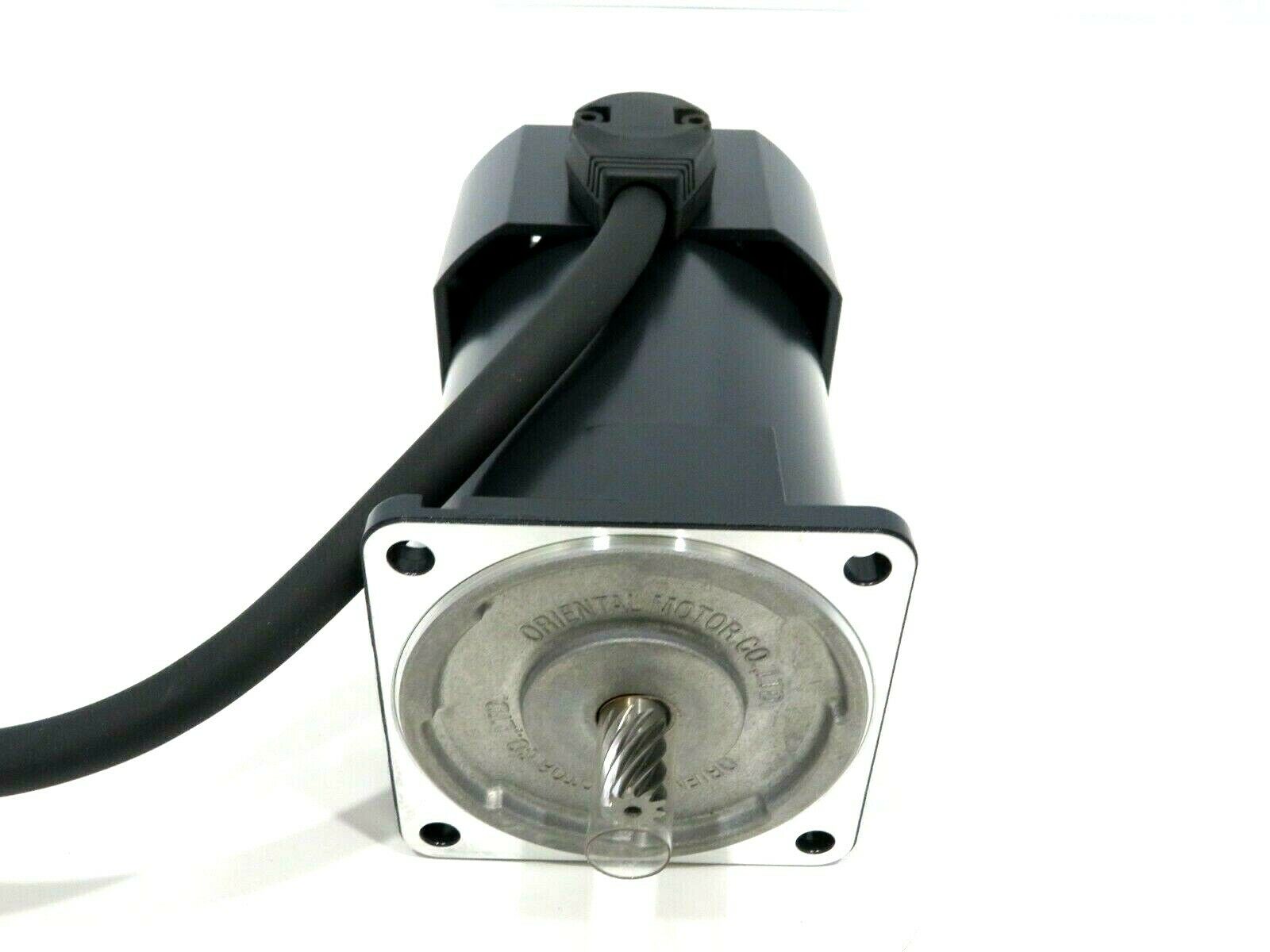 NEW ORIENTAL MOTOR USM560-501W SPEED CONTROL MOTOR USM560501W - Image 4