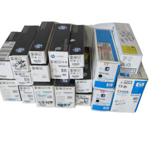 LOT OF 18 NEW  HP PRINT CARTRIDGES C4195A Q2670A CF210A CE411AC Q5949X SEALED