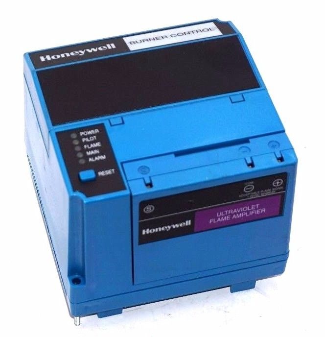 USED HONEYWELL RM7895C-1012 FLAME SAFEGUARD RM7895C1012