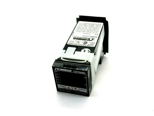 USED OMEGA ENGINEERING CN76000 TEMPERATURE CONTROL CN76150