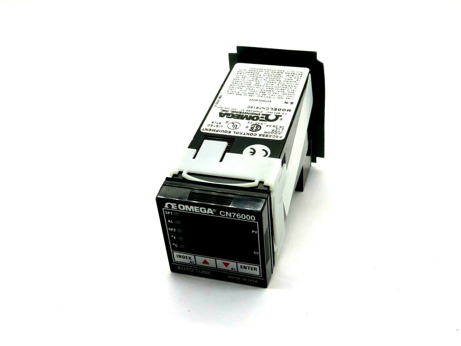 USED OMEGA ENGINEERING CN76000 TEMPERATURE CONTROL CN76150 SB