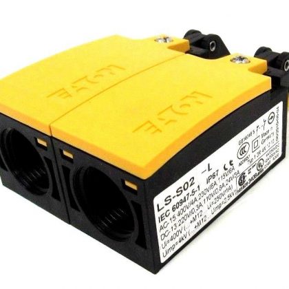 NEW LOT OF 2 EATON LS-S02-L LIMIT SWITCH LSS02L