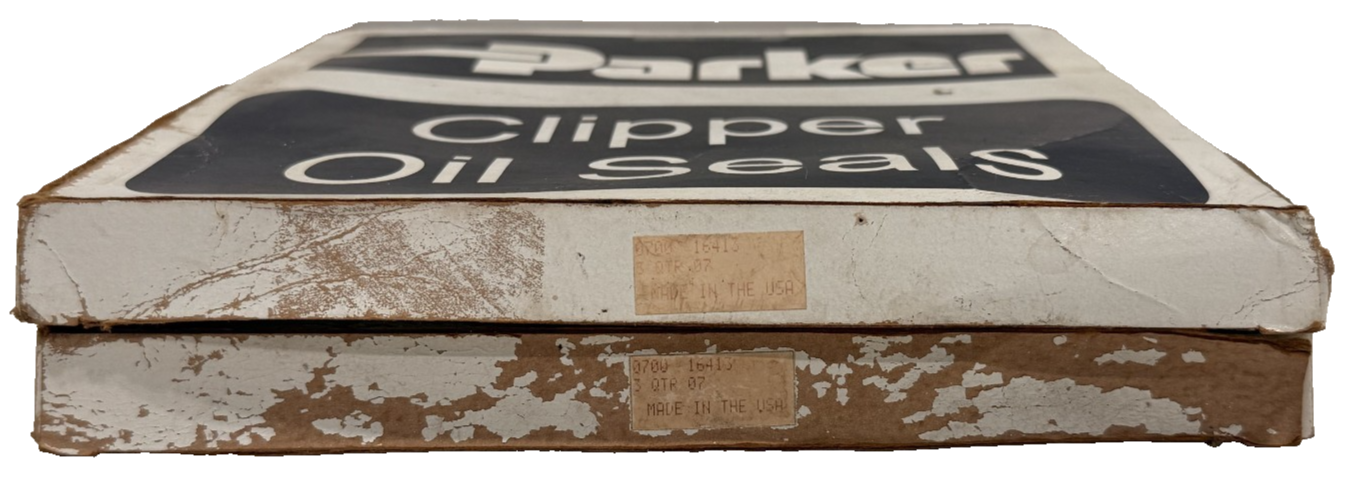 NEW LOT OF 2 PARKER 3 QTR 07 CLIPPER OIL SEALS 0700 16413 3QTR07 - Image 7