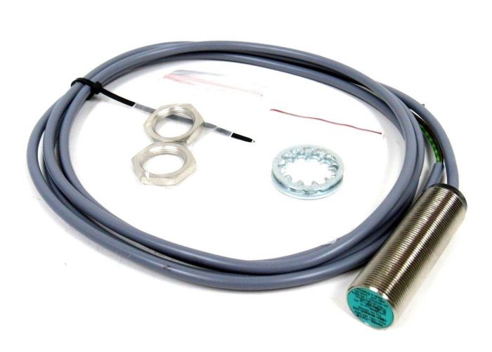 NEW PEPPERL + FUCHS 029441 PROXIMITY SWITCH NBB5-18GM60-WS - Image 4