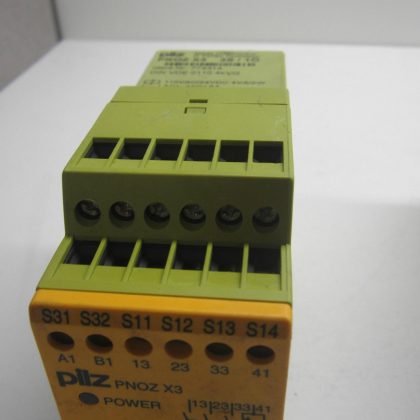USED PILZ PNOZ-X3-3S/10 SAFETY RELAY PNOZX33S10