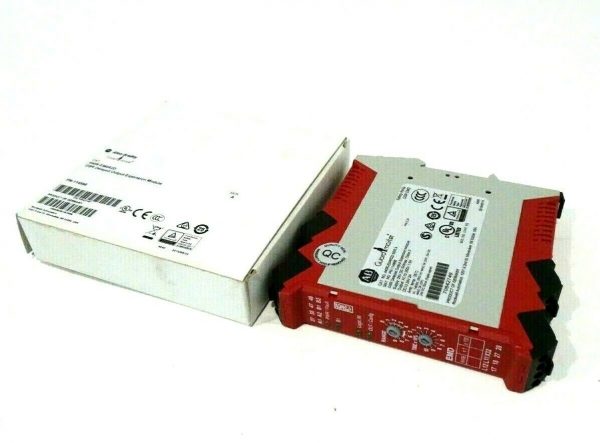 NEW ALLEN BRADLEY 440R-EM4R2D SAFETY RELAY SER.A 440REM4R2D