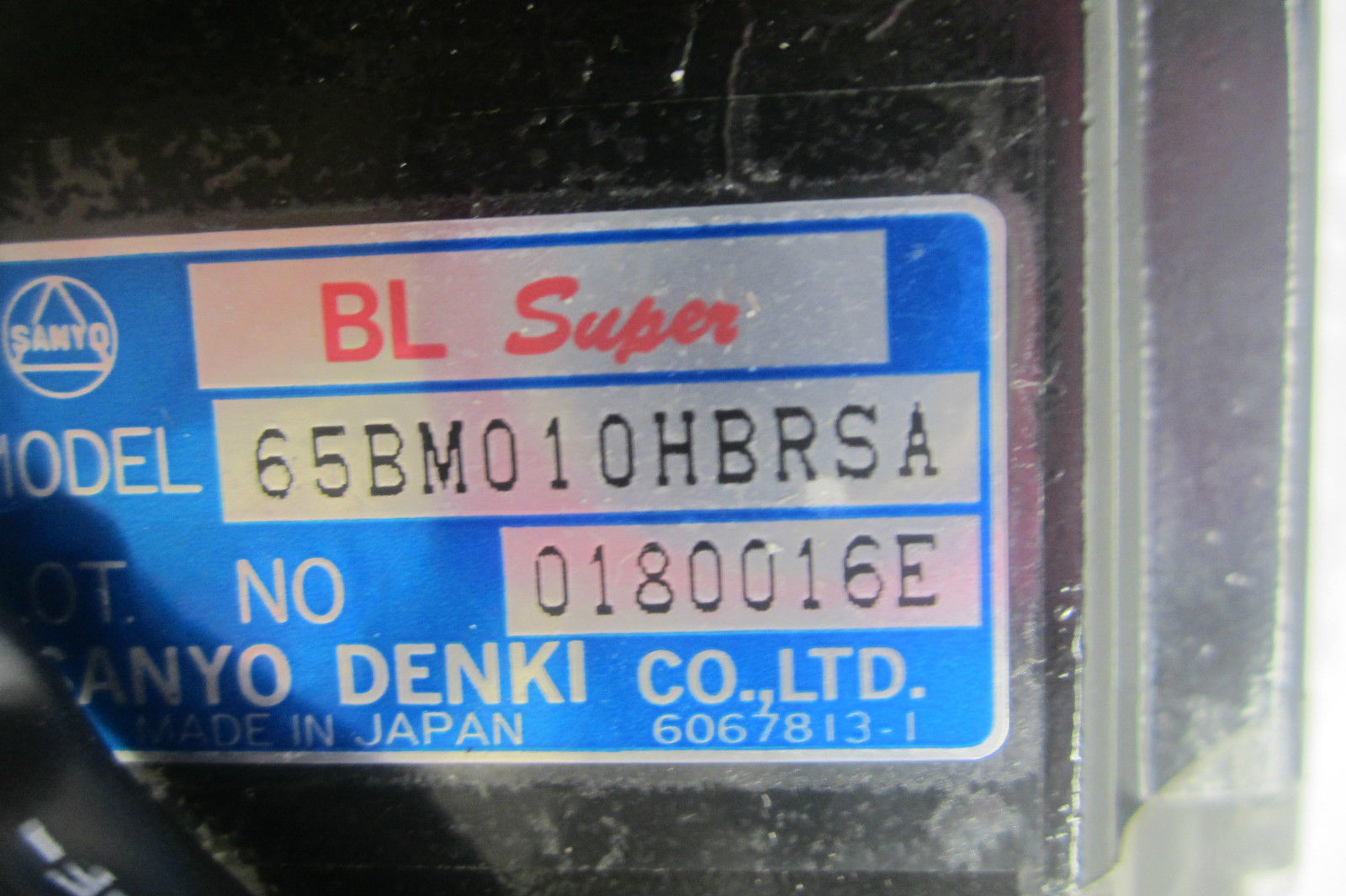 NEW SANYO DENKI 65BM010HBRSA SERVO MOTOR - Image 3