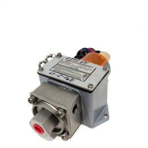 NEW CUSTOM CONTROL SENSORS 646DZEM1 PRESSURE SWITCH
