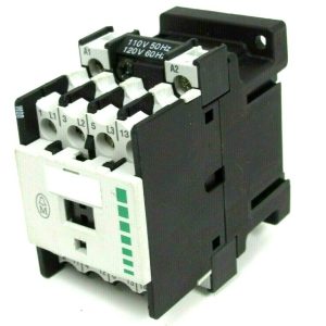 NEW MOELLER DIL00M-10 AC CONTACTOR DIL00M10