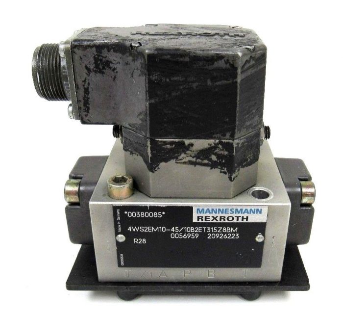 USED REXROTH 4WS2EM10-45/10B2ET315Z8BM SERVO VALVE 4WS2EM104510B2ET315Z8BM - Image 3
