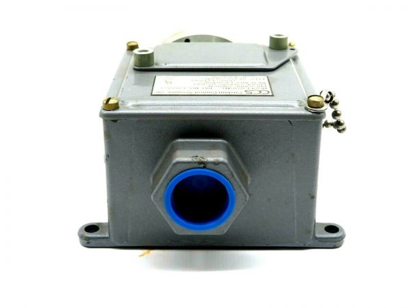 NEW CUSTOM CONTROL SENSORS 604GM1 PRESSURE/TEMPERATURE SWITCH - Image 5