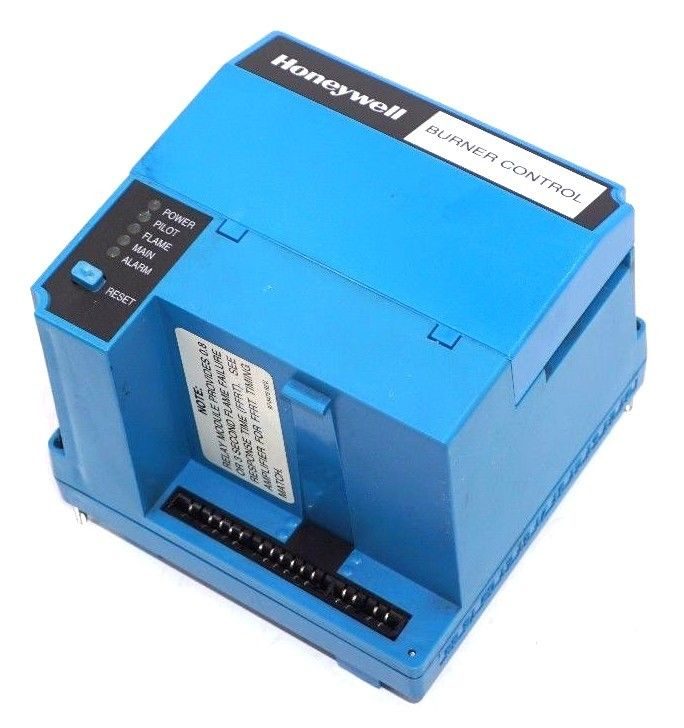 USED HONEYWELL RM7895C-1012 BURNER CONTROL RM7895C1012