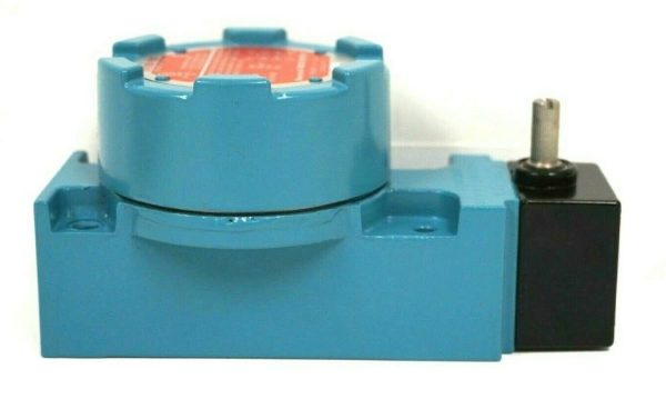 NEW HONEYWELL LSXA4L EXPLOSION PROOF MICRO SWITCH - Image 6