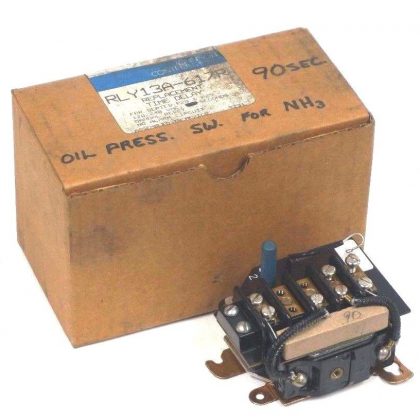 NEW JOHNSON CONTROLS RLY13A-617R TIME DELAY RLY13A617R