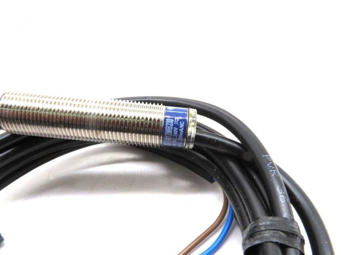 NEW TELEMECANIQUE XS1-M12MB230 INDUCTIVE PROXIMITY SWITCH XS1M12MB230 - Image 3