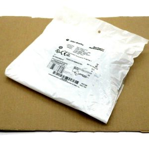 NEW ALLEN BRADLEY 871TM-B15N30-A2 INDUCTIVE PROXIMITY SENSOR 871TMB15N30A2