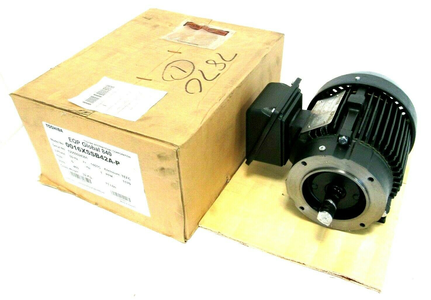 NEW TOSHIBA 0016XSSB42A-P MOTOR 1HP 460V 1170RPM 145TC