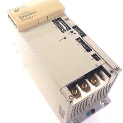 NEW YASKAWA CIMR-MXN2030 INVERTER 200V CIMRMXN2030