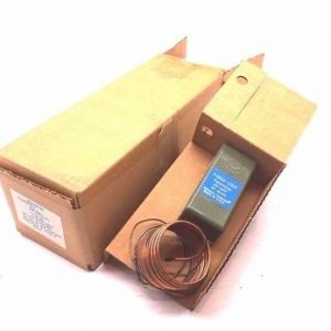NEW JOHNSON CONTROLS T-5210-1007 TEMPERATURE TRANSMITTER 27-2972-51 T52101007