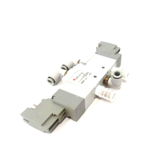 USED SMC SY9320-5YO-02F SOLENOID VALVE SY93205YO02F