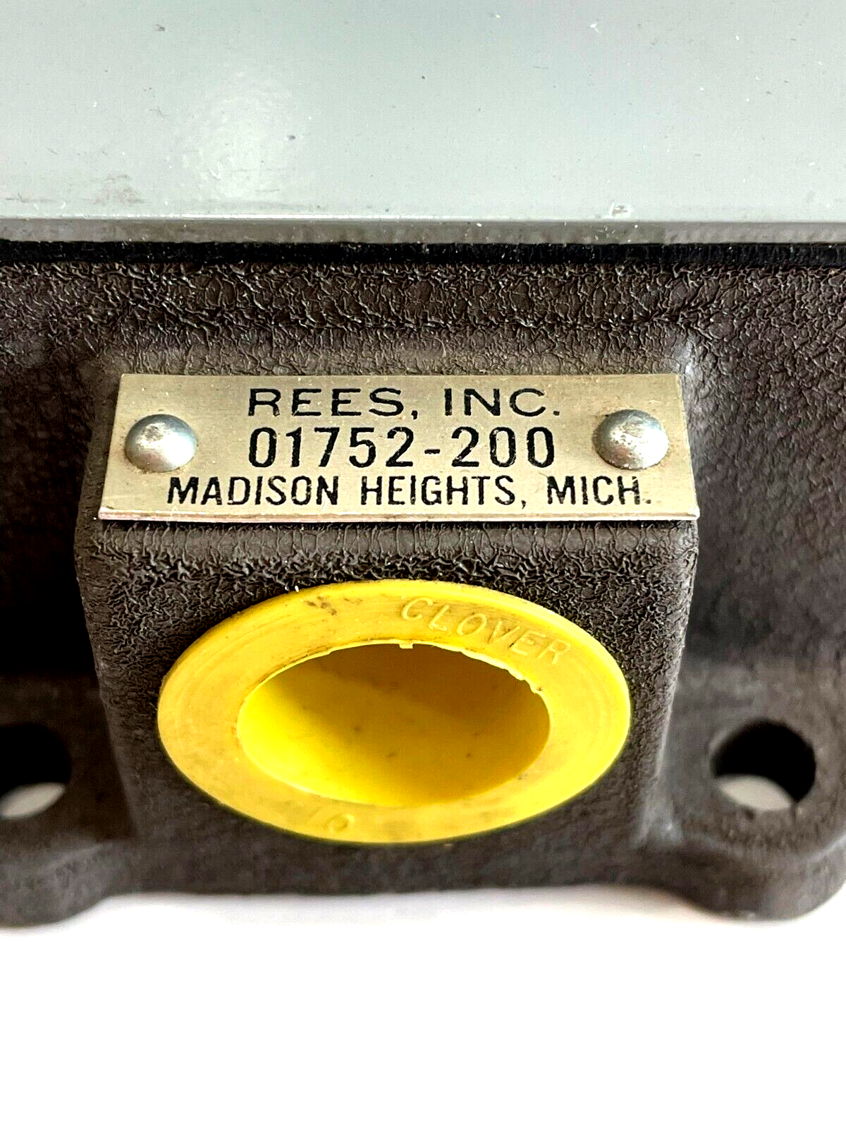NEW REESE 01752-200 LIMIT SWITCH 01752200 - Image 4