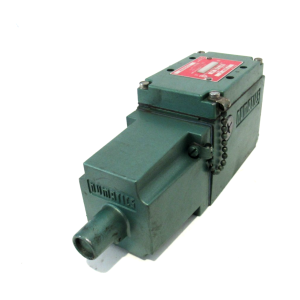 USED NUMATICS 33SAD400K SOLENOID VALVE