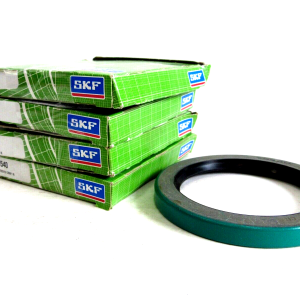 NEW LOT OF 4 SKF CR SEALS 29540 OIL SEAL