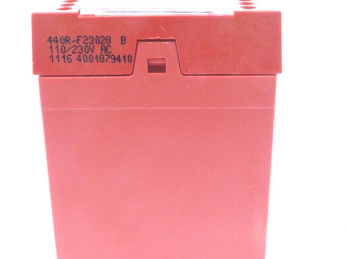 NEW ALLEN BRADLEY 440R-F23028 SAFETY RELAY UNIT 110/230V 440RF23028 - Image 3