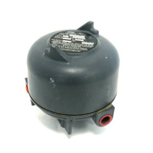 NEW FISHER 546 ELECTRO-PNEUMATIC TRANSDUCER INPUT 4-20MA DC OUTPUT 3-15 PSI