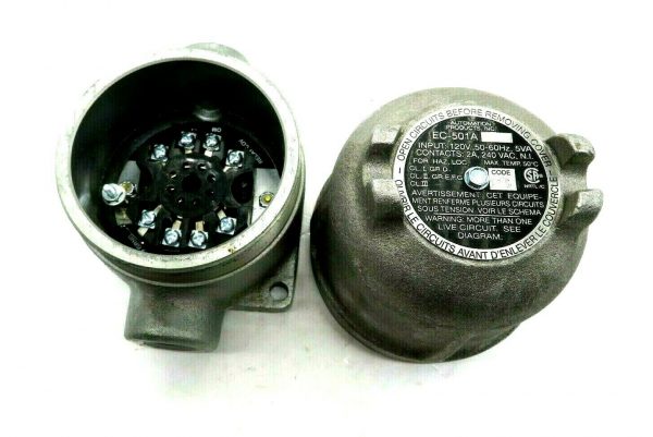 NEW AUTOMATION PRODUCTS EC-501-A ENCLOSURE WITH RELAY SOCKET EC501A - Image 3