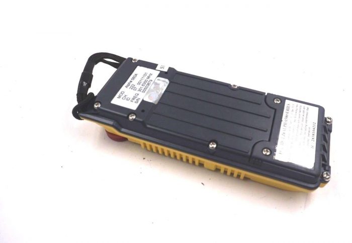 NEW FOMOTECH ALPHA 560A REMOTE CONTROL PENDANT 500 SERIES FREQ, 301.6300 MHZ - Image 5